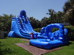 Cyclone Water Slide DL