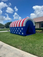 USA Sports Tunnel